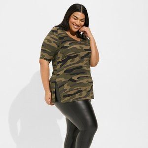 Torrid Favorite Tunic Super Soft V-Neck Side Slit Tee - Brushed Camo, Size 4